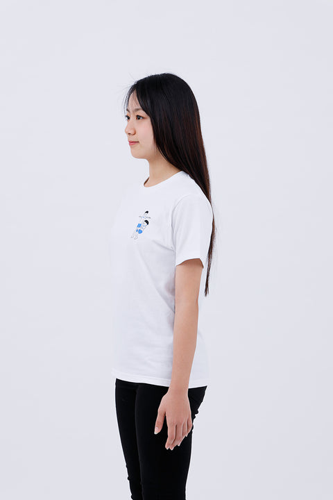 Side pose of adult wearing white T-shirt "Kumitaiso"
