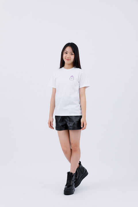 Front view of adult wearing white T-shirt "Daibutsu & Rahotsu" and black shorts