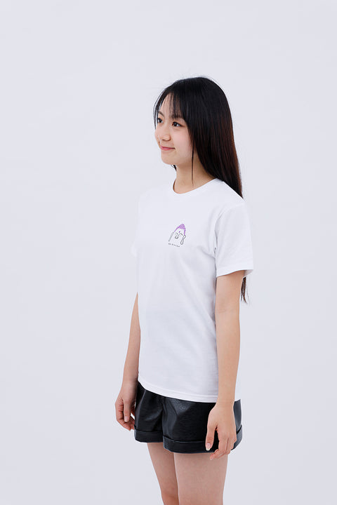 Side pose of adult wearing white T-shirt "Daibutsu & Rahotsu"