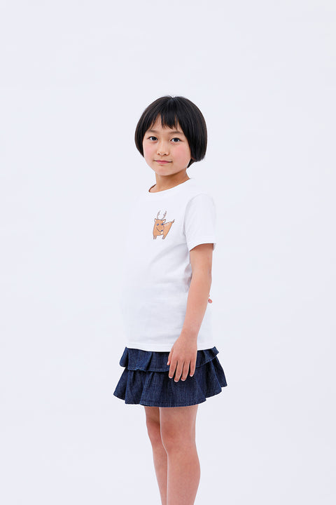 Angled front view of child wearing white T-shirt "Deer & Ninja"