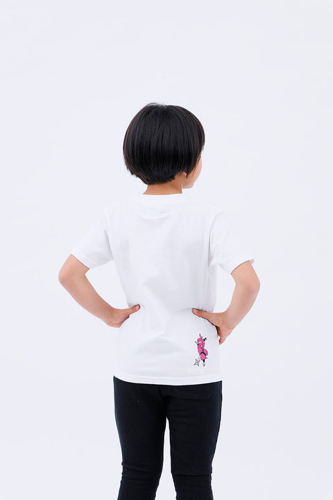 Rear view of the child wearing the "Ninja" T-shirt and black pants, standing straight.