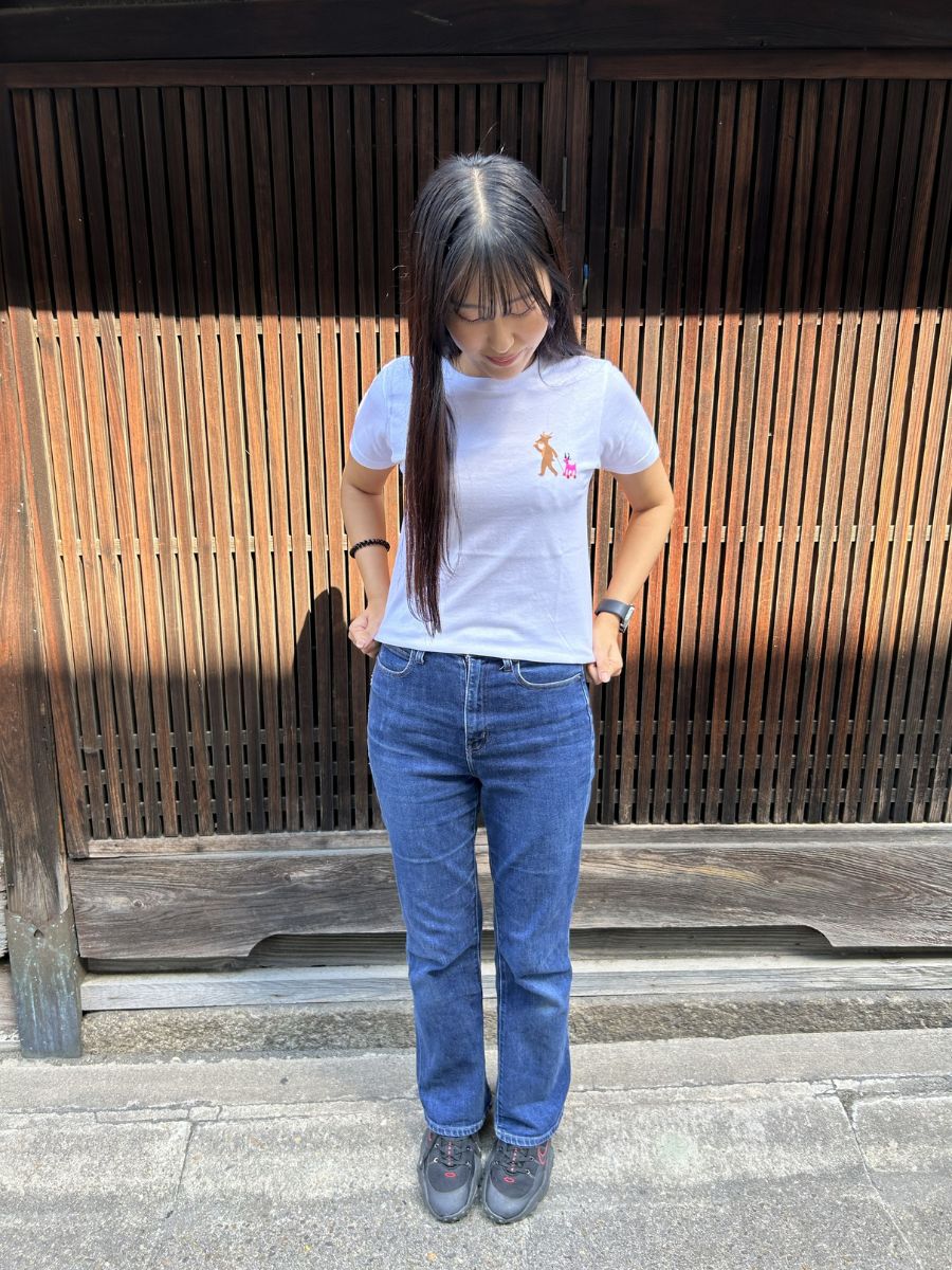 デザイン：ビニール鹿